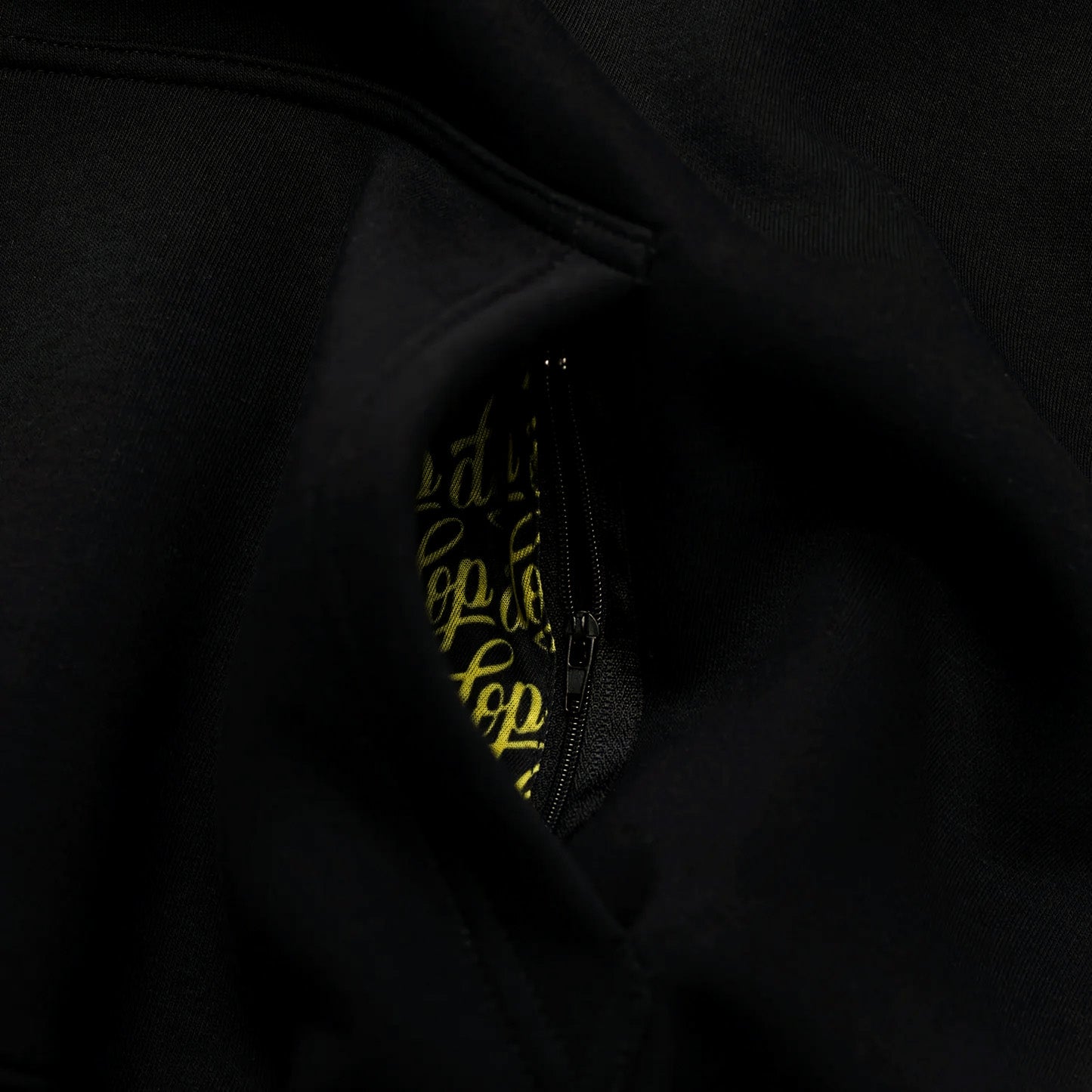 Crewneck Sweater – Premium Pullover mit Hidden Pockets